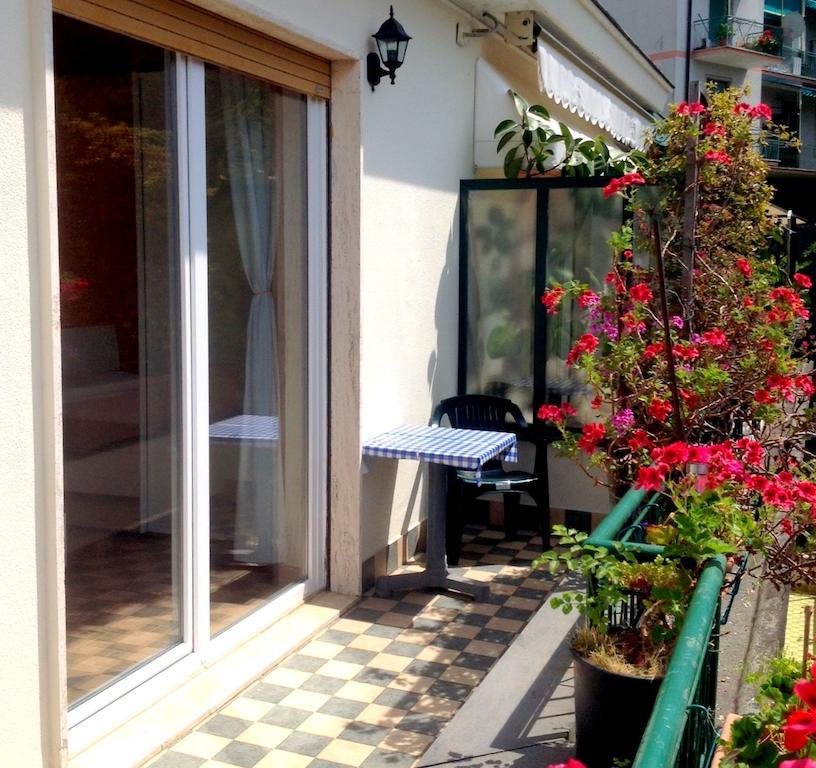 Attic Apartment Rapallo Zimmer foto